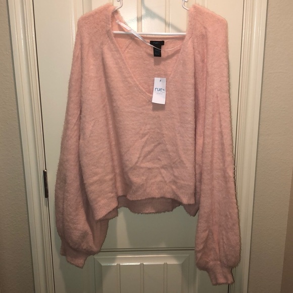 Rue21 Sweaters - Clueless vibes baby pink fuzzy-ish cropped sweater
